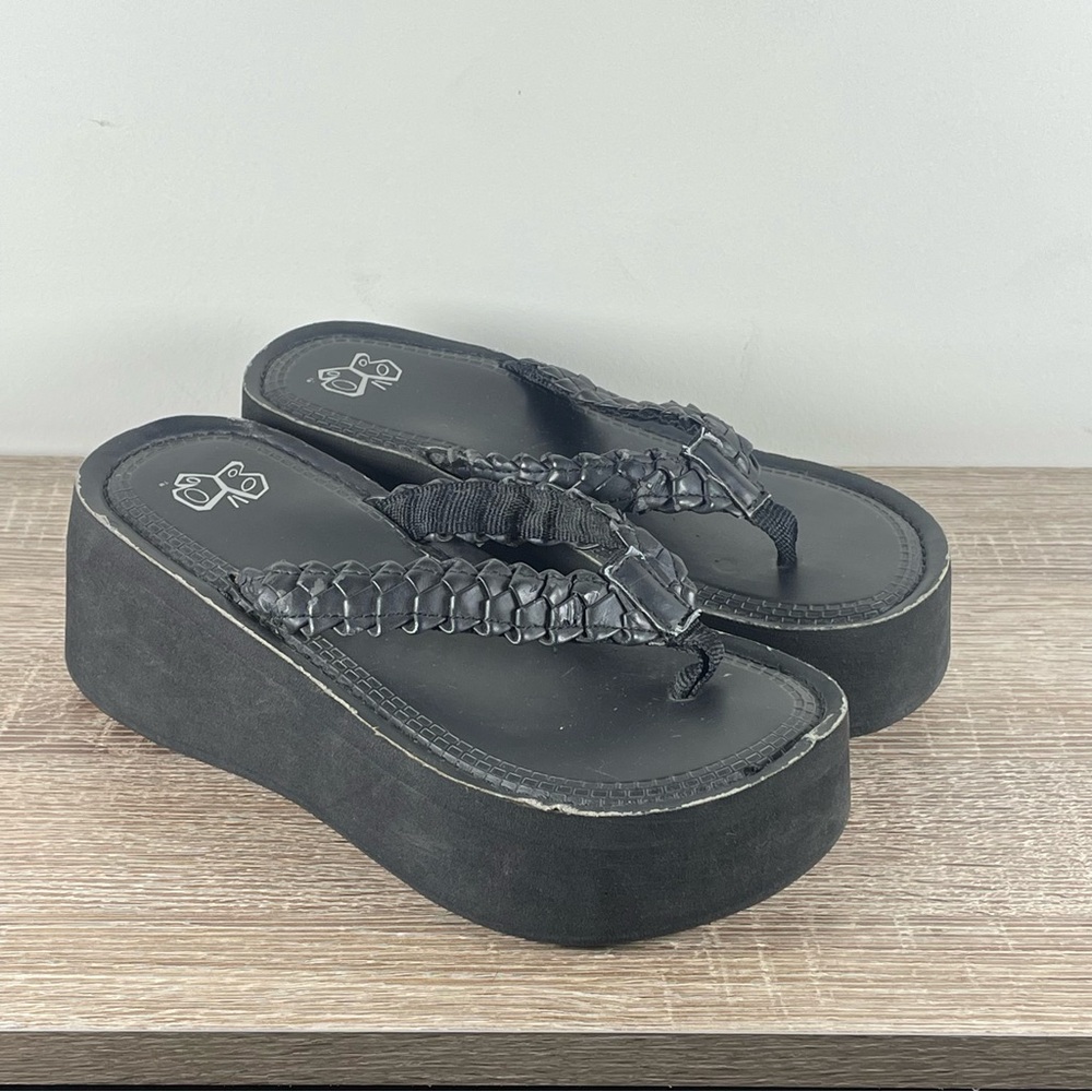 Y2K Fashion Bug Platform Flip Flops Thong Sandals - Size 8